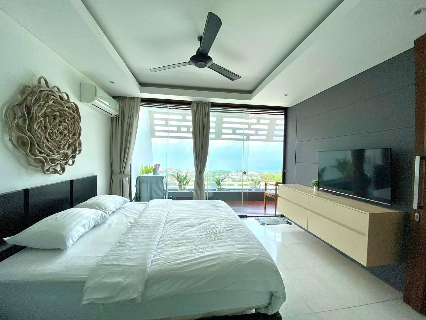 Aqua Villa