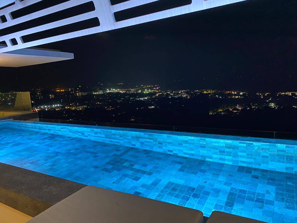 Aqua Villa